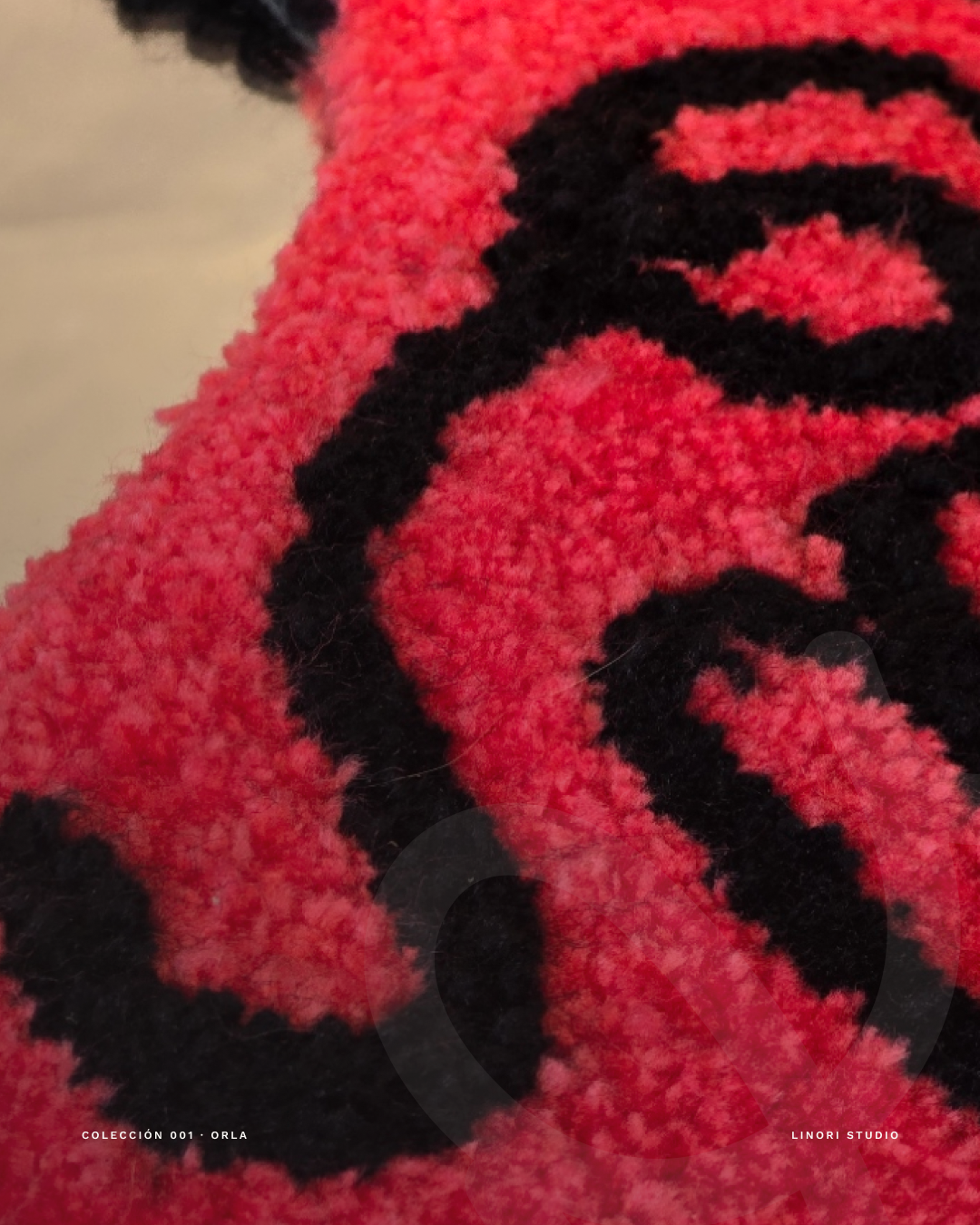 Orla · Latido — Espejo textil